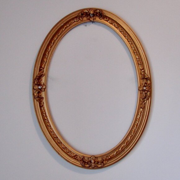 Pretty Vintage Gold Gilded Oval Frame Floral Shabby Chic DIY Art Display Wall - Picture 1 of 10